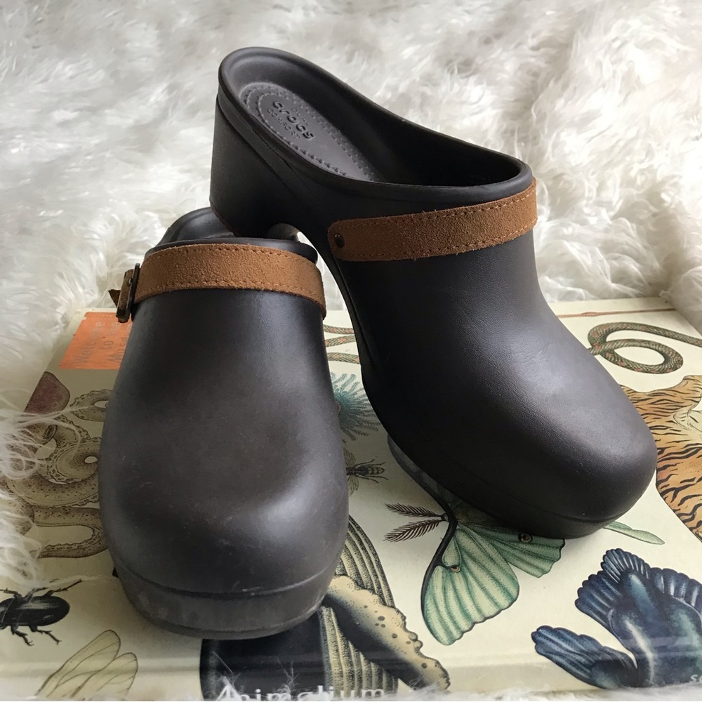 Crocs Sarah Clog Espresso Strap Crosslite - Picture 1 of 7